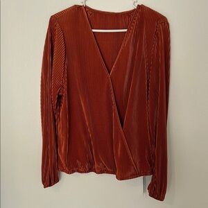 Elegant Rust V-Neck Pleated Top